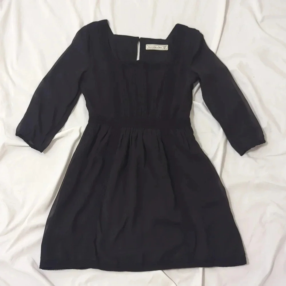 A&F Square Neck Chiffon Sleeve Mini-Dress, Color Black Size XS